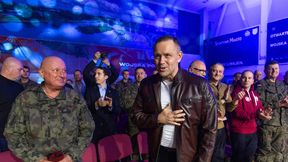Nie tylko mecz. Oto, gdzie wcześniej był Nawrocki. Wręczył wyjątkowy prezent