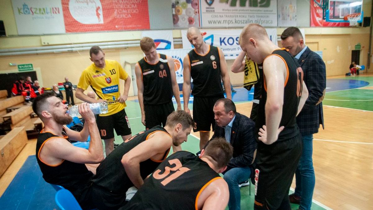 Zdjęcie okładkowe artykułu: WP SportoweFakty / Marcin Chyła / Na zdjęciu: koszykarze Rawlplug Sokoła Łańcut