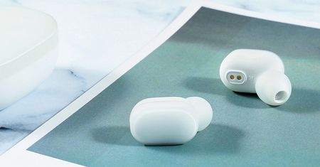Xiaomi AirDots – słuchawki, które będą świetnym dodatkiem do smartfonów bez minijacka