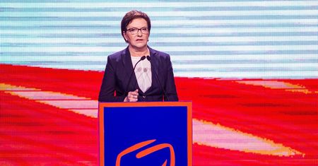 Jednolity podatek nie pomógł Platformie. Polacy są sceptyczni