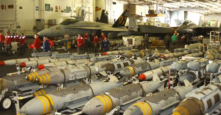 Bomby szybujące JDAM-ER dla Ukrainy. Będą zrzucane z rosyjskich samolotów