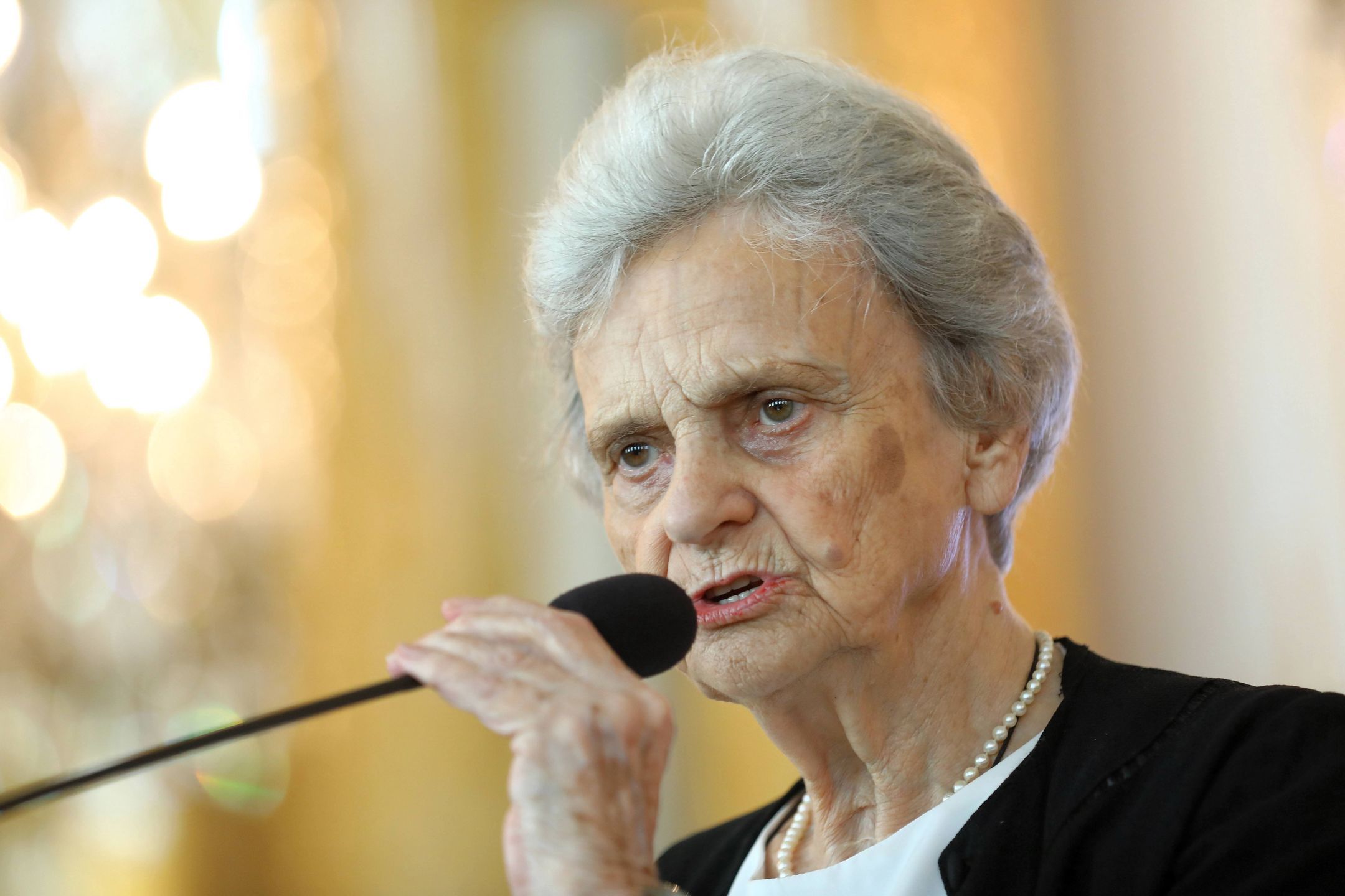 Uczestniczka Powstania Warszawskiego może stracić zadośćuczynienie. Chcą tego ludzie Ziobry 