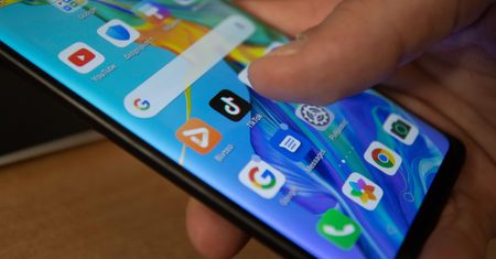 Google Sklep Play: 9 aplikacji kradło dane. Odinstaluj je z telefonu
