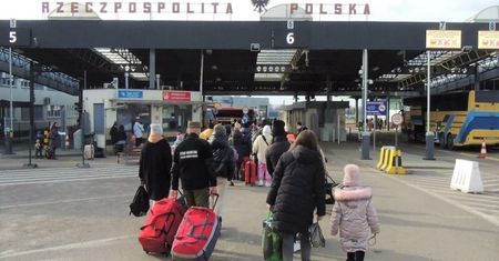 Straż Graniczna: od wybuchu wojny na Ukrainie do Polski wjechało już 410 tys. osób