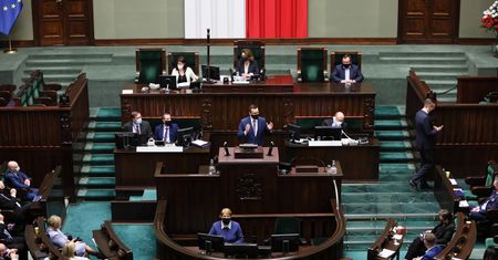 Stan wyjątkowy lub stan klęski żywiołowej w Polsce? Rząd podobno to rozważa