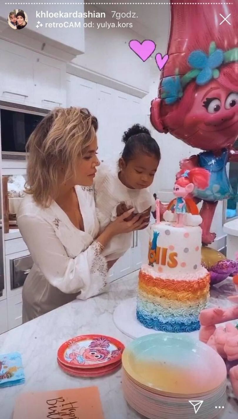 Khloe Kardashian i Tristan Thompson świętują 2. urodziny małej True