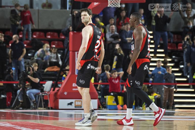 Beau Beech ucisza halę mistrza! / foto: Andrzej Romański / Energa Basket Liga