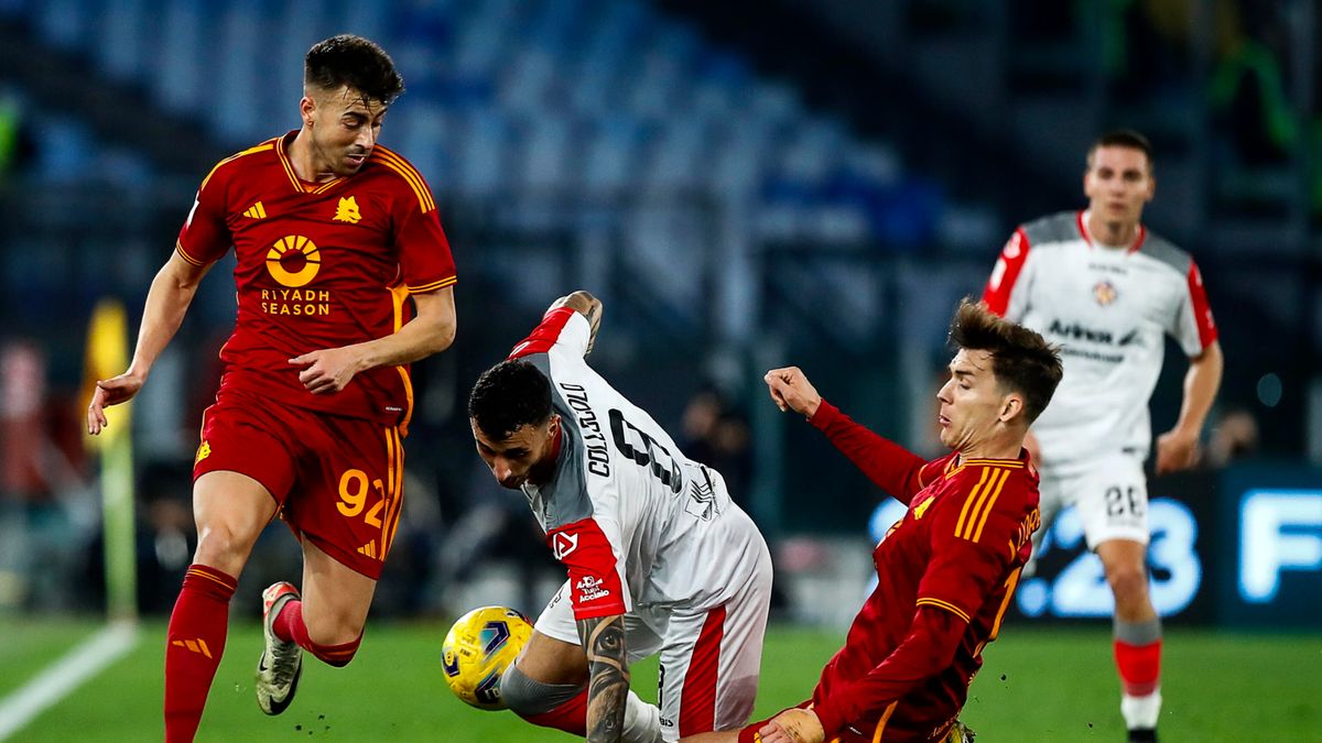 Zdjęcie okładkowe artykułu: PAP/EPA / Angelo Carconi / Mecz Pucharu Włoch: AS Roma - US Cremonese