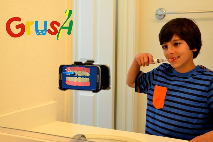 Naucz swoje dziecko szczotkować zęby razem z Grush