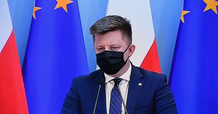 Szczepienie na COVID-19. Dworczyk podał datę rejestracji kolejnych roczników