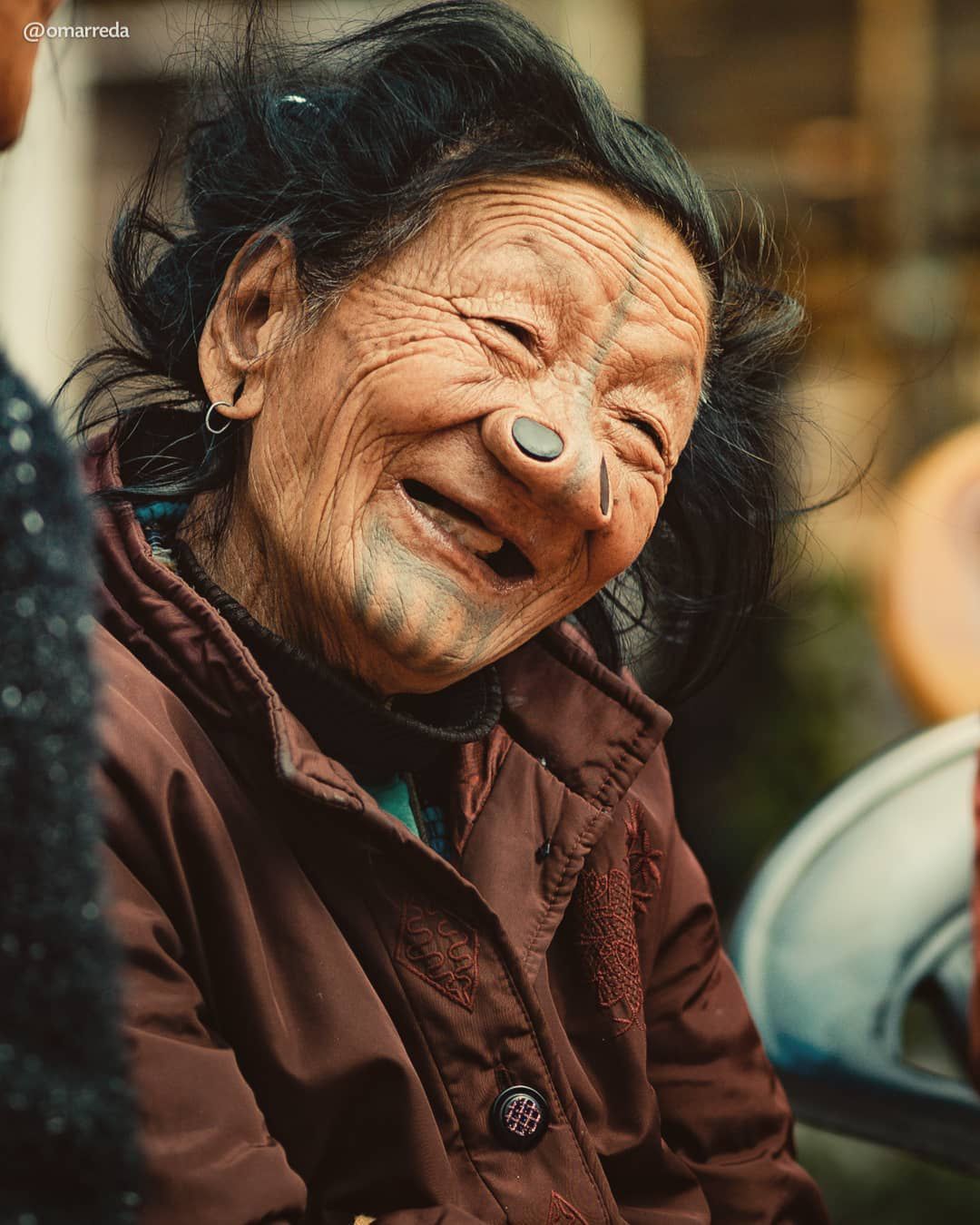 Zdjęcia najstarszych kobiet z plemienia Apatani pokazują ich radość życia