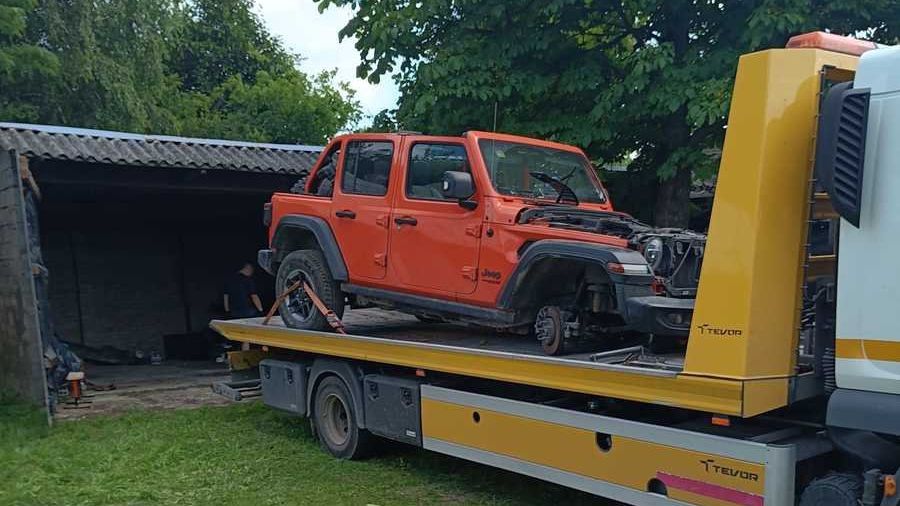 Jeden ze skradzionych Jeepów