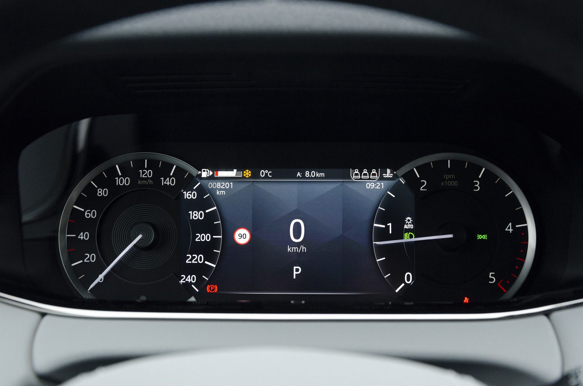 Alfa Romeo Tonale vs. Range Rover Evoque
