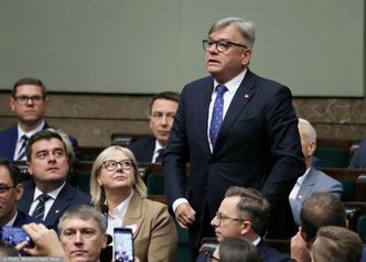 Najbogatszy poseł z jeszcze większym majątkiem. Domy, działki i drogie zegarki