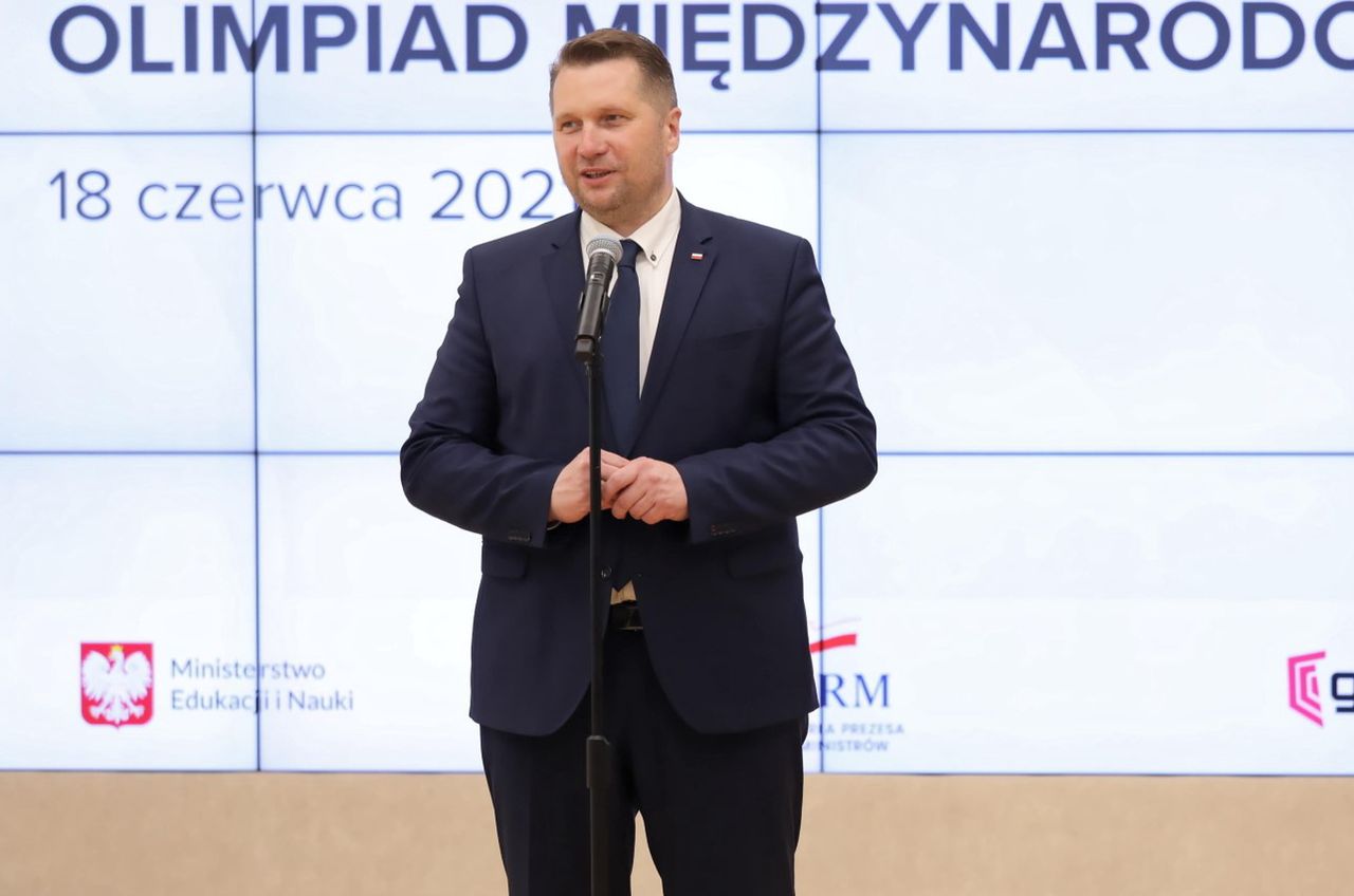 Szkoły po wakacjach. Czarnek ujawnia szczegóły