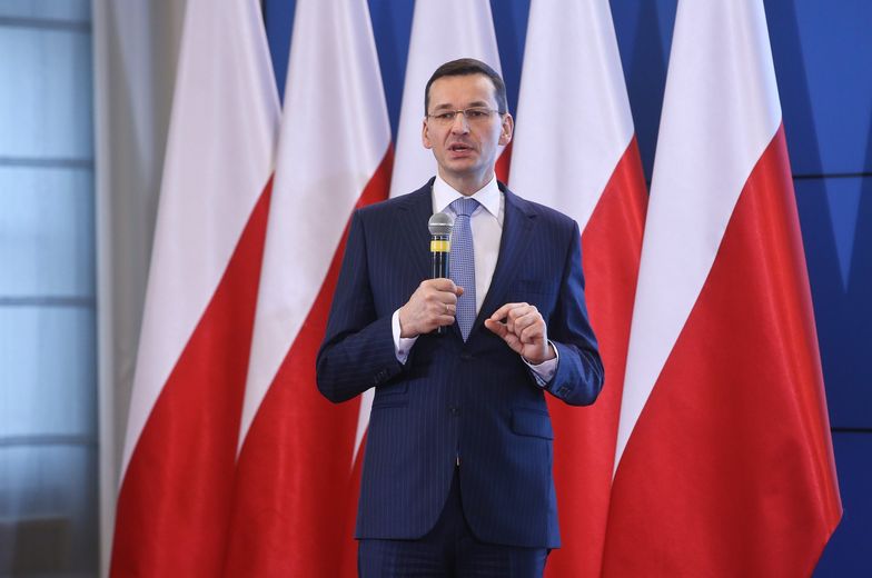 Dwa biliony, a nie bilion złotych na inwestycje? Morawiecki podbija stawkę