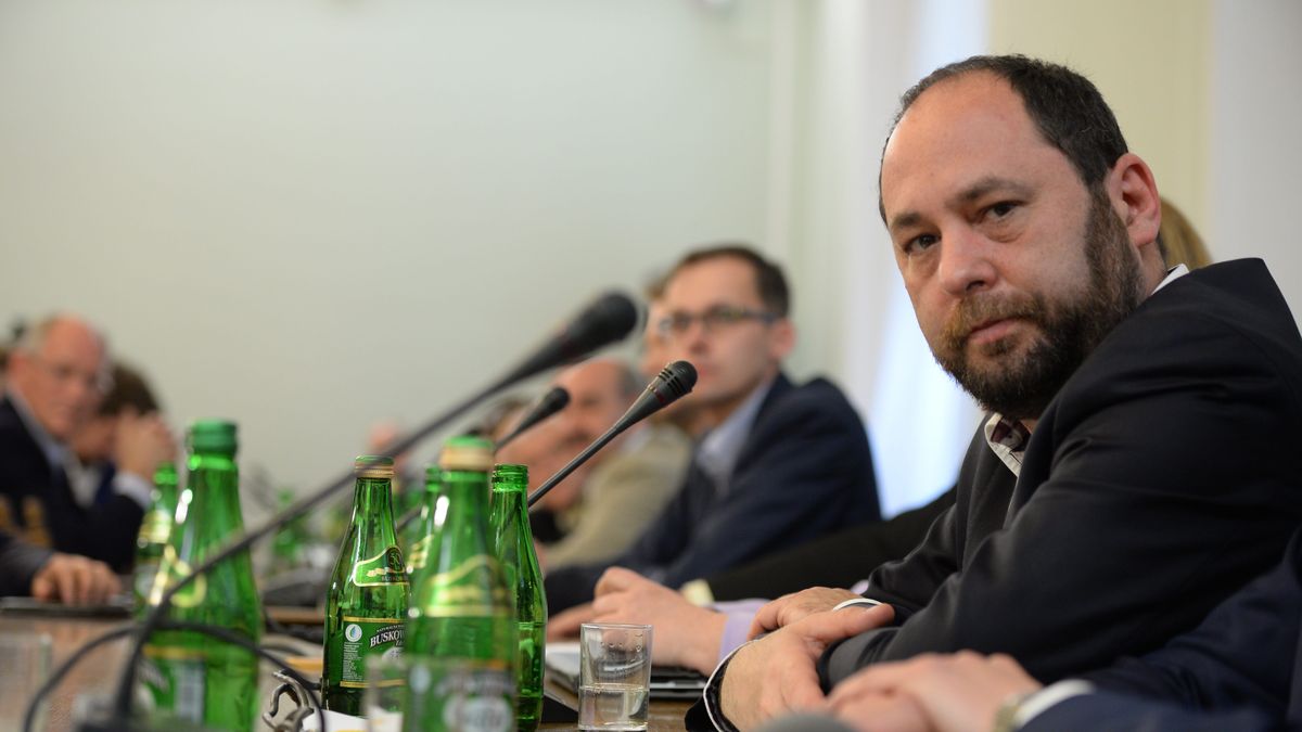 Wpis prof. Hartmana na temat pedofilii wywołał konsternację w Nowej Lewicy