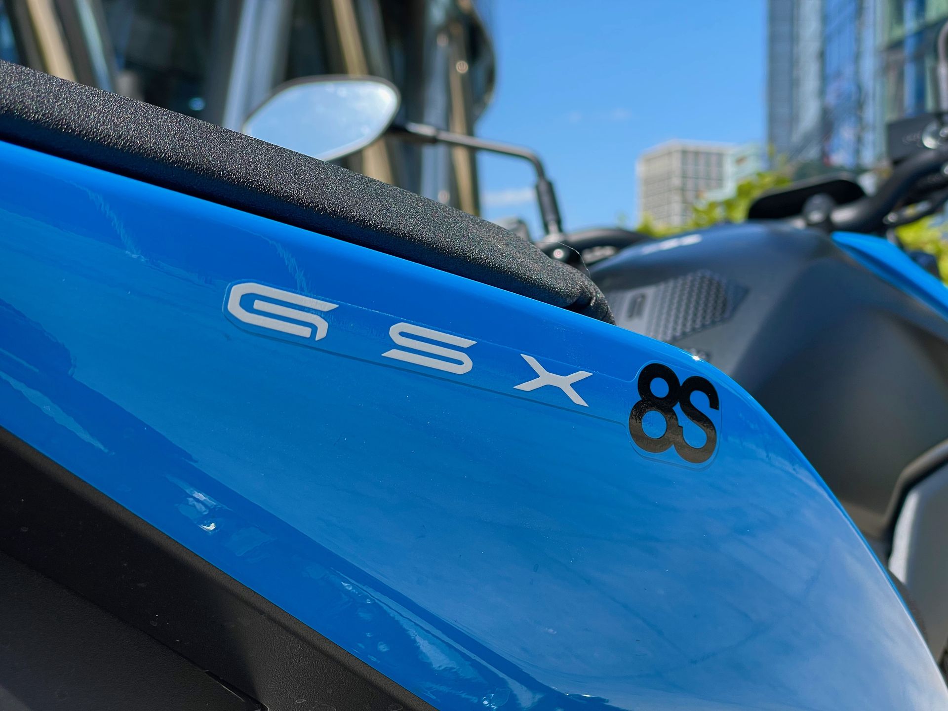 Suzuki GSX-8S