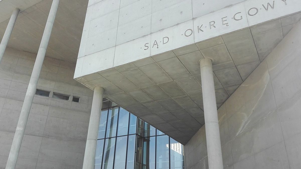 Sądy są zalewane pozwami frankowiczów (zdj. ilustracyjne).