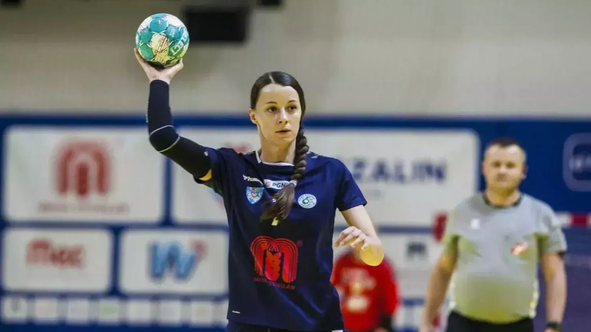 Materiały prasowe / PGNiG Superliga Kobiet / Młyny Stoisław Koszalin / Na zdjęciu: Anna Mączka