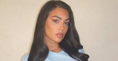 Zgrabna i powabna Georgina Rodriguez odsłania kobiece kształty W BIKINI