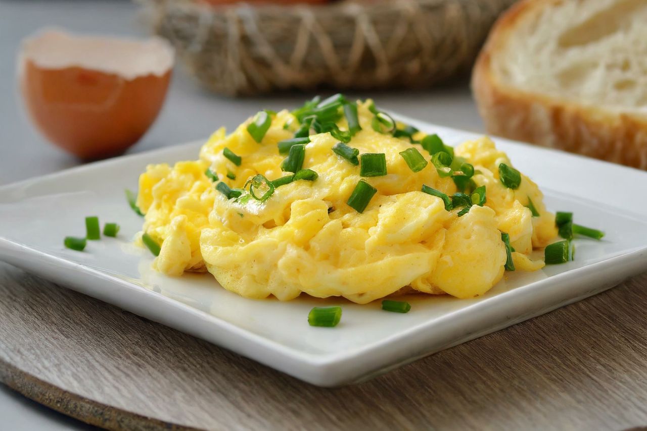 Discover the surprising health perks of scrambled eggs with chives