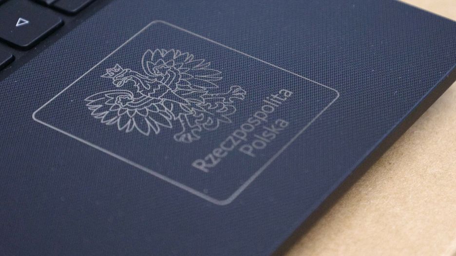Czy za laptop, który dostało dziecko w szkole, trzeba zapłacić podatek? Znamy odpowiedź