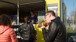 W walce z wysokim cholesterolem pomoże wyeliminowanie węglowodanów, a nie tłuszczów nasyconych. Nowe badania