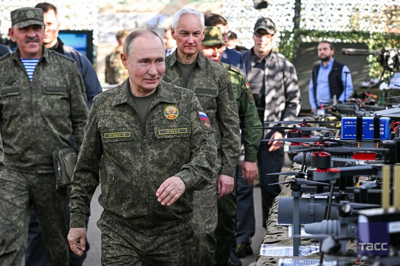 Władimir Putin na manewrach Zapad-2025