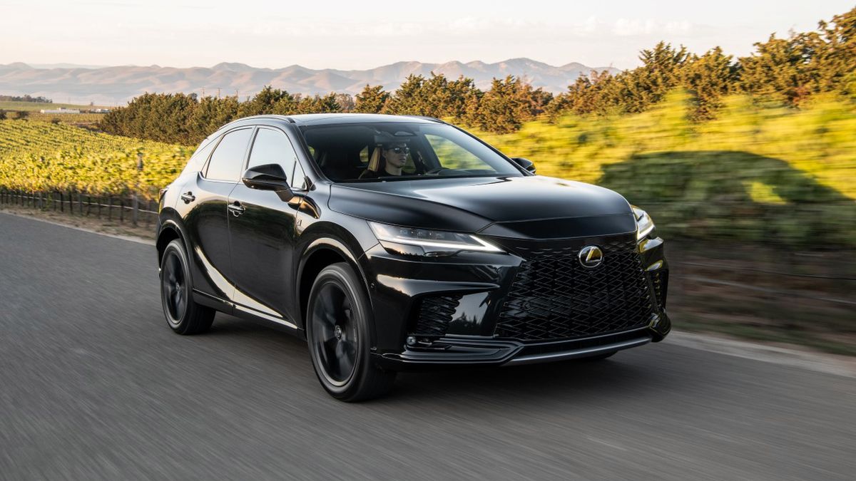 Lexus RX (2023)