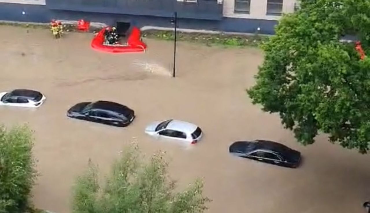 Wylała rzeka Kumiela. Pokazali zdjęcia