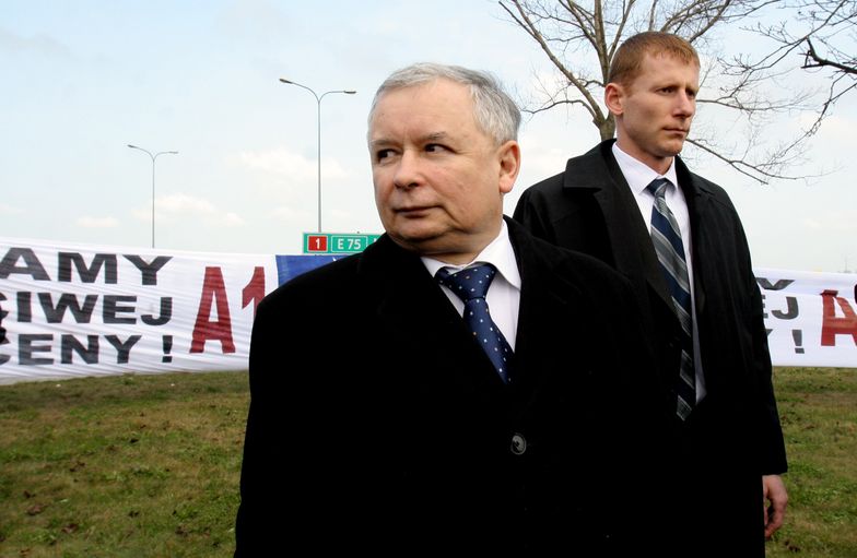 W kwietniu 2008 r. wybuchły protesty przeciw wysokim opłatom za przejazd autostradą A1. Płatny jest odcinek od Torunia do Rusocina