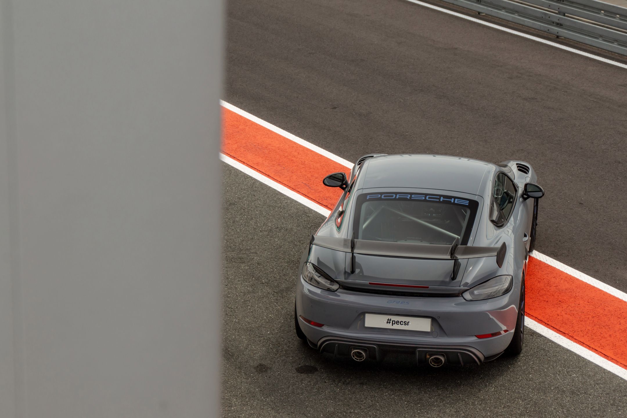 Porsche 718 Cayman GT4 RS