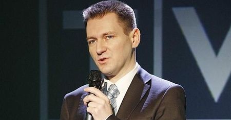 Farfał podpisał niejasną umowę z Rydzykiem