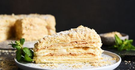 Leniwy Napoleon. Proste ciasto, które przygotuje każdy