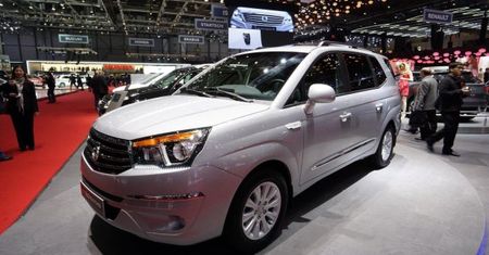2013 SsangYong Rodius Turismo - koreański mamut [Genewa 2013]