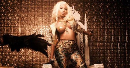 NAGIE, ZŁOTE PIERSI Nicki Minaj!