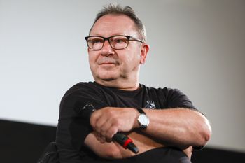 Sala pełna widzów. Świetny prezent na Dzień Dziecka
