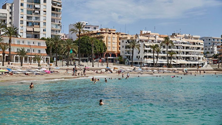 Plaża Figueretas na Ibizie
