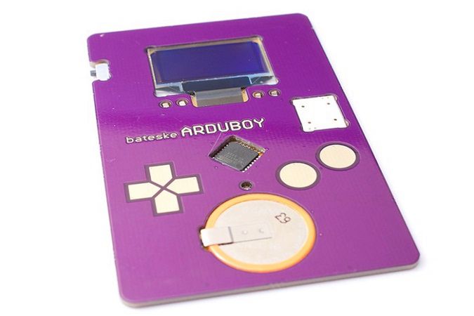 Arduboy. Wizytówka, na której można grać 1