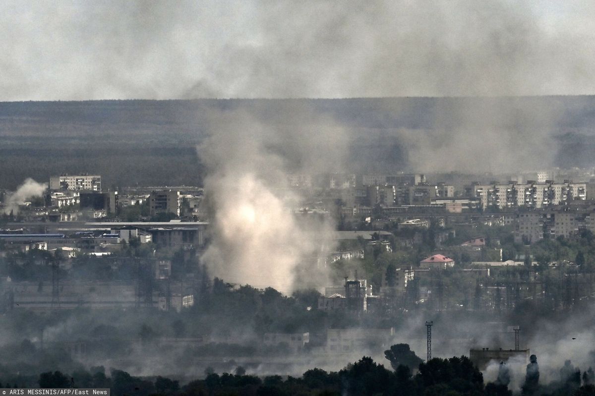 Na zdjęciu: dym po rosyjskim ostrzale Siewierodoniecka 