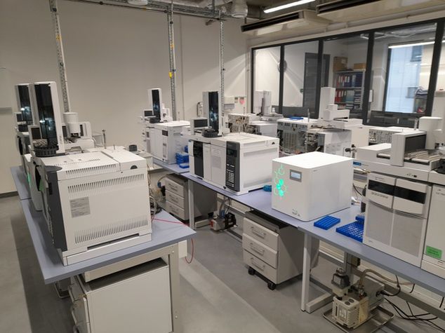 Specjalistyczne chromatografy kosztują nawet 2-3 miliony złotych.