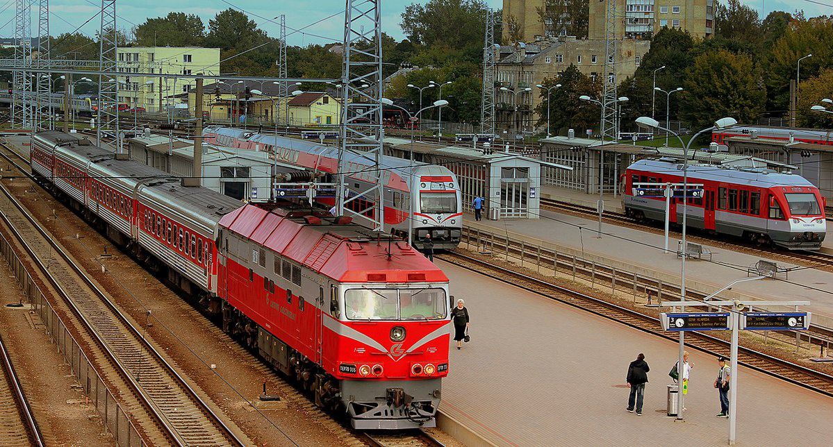 Darmowe Wi-Fi w pociągach na Litwie. Warunkiem obejrzenie zdjęć z wojny w Ukrainie