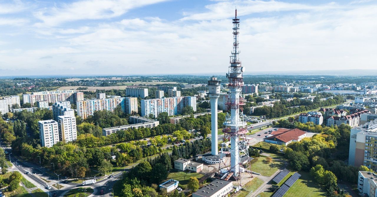 Poznań: Wieża RTV na Piątkowie nie zostanie wyburzona? Negatywna decyzja