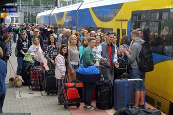 Wakacyjny koszmar na kolei. "Rz": Pociągów brakuje, opóźnień przybywa