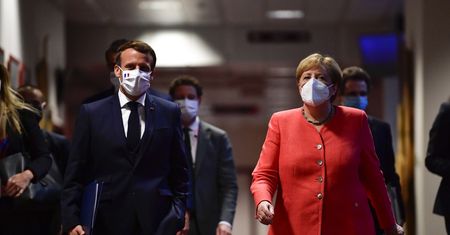 Kursy walut. Jest porozumienie, złoty zyskuje