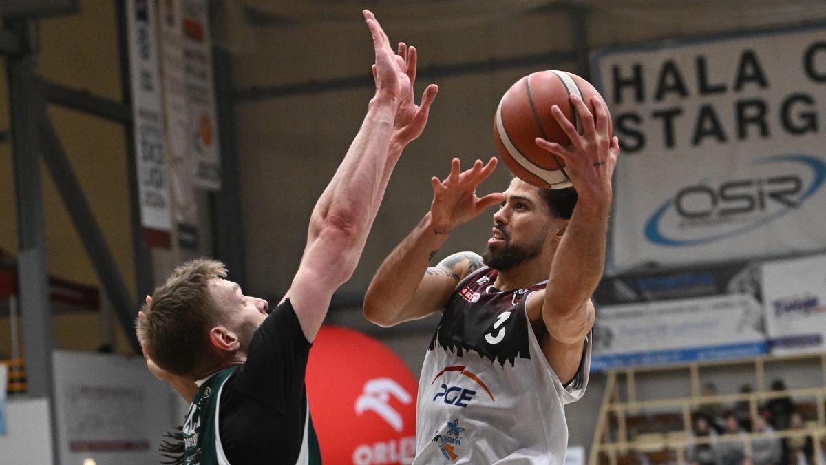 PAP / Marcin Bielecki  / Devon Daniels