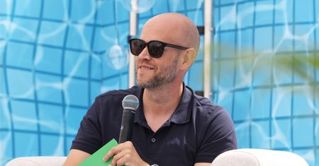 Zwolnił 1500 osób. Jest zaskoczony zakłóceniami pracy w firmie