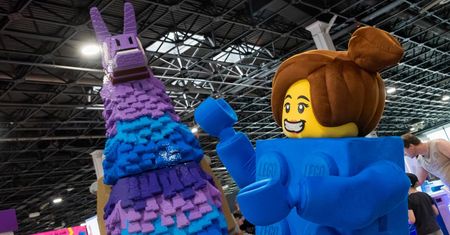 Ponad 3,7 metra. Gigantyczna lama na Poznań Game Arena