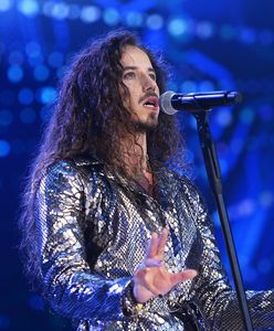 Michał Szpak nie ma praw do swojego hitu. Wyjaśniamy, dlaczego wykonał go w Polsacie